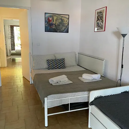 Xellena Daire Kallithea (Chalkidiki)